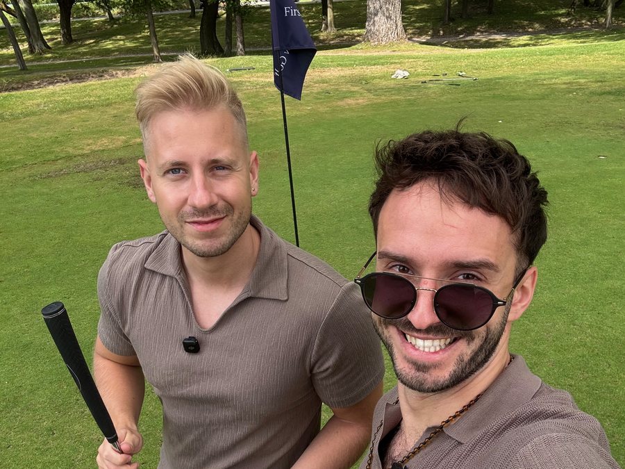 Daniel Tomaszewski na polu golfowym